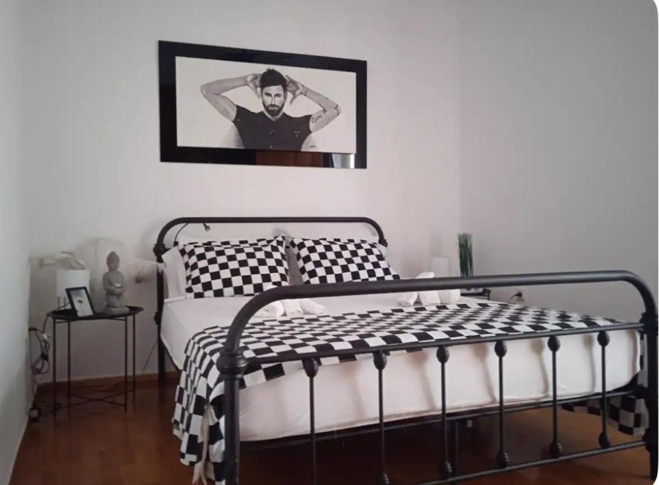 Nicko'S Room Пирей Экстерьер фото